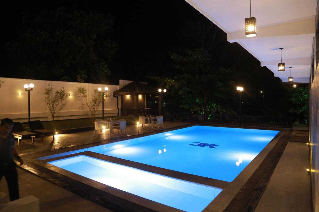 3R Resort Negombo Eksteriør billede