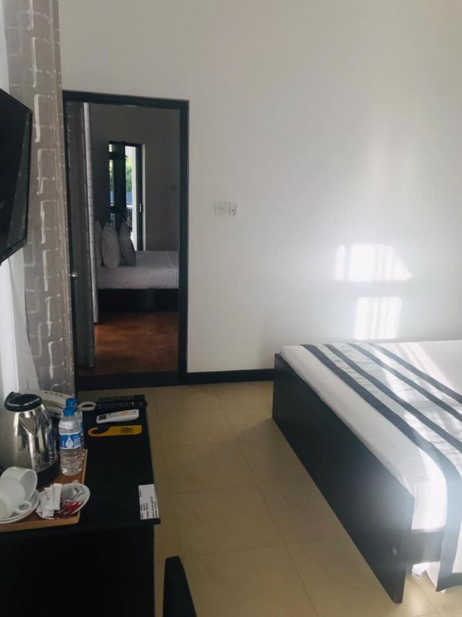3R Resort Negombo Eksteriør billede