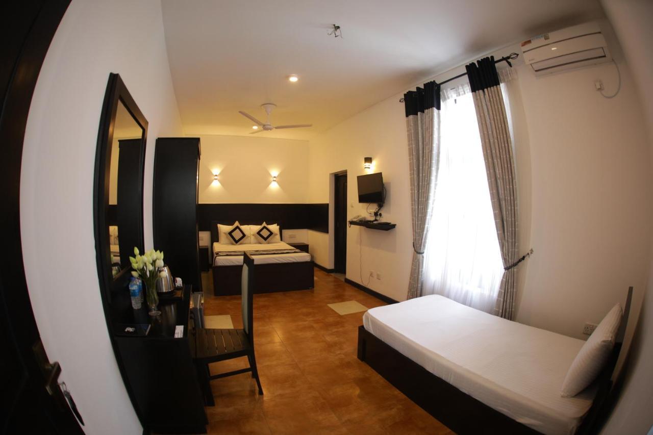 3R Resort Negombo Eksteriør billede