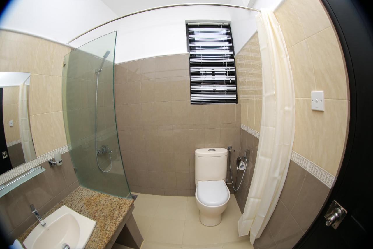 3R Resort Negombo Eksteriør billede